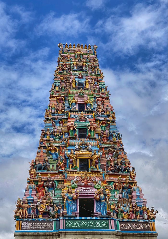 Sri Mariamman Temple in Singapore